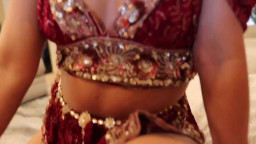 Desi Babe In Traditionals Dress